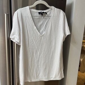 Theory Women's Classic White V-Neck Tee